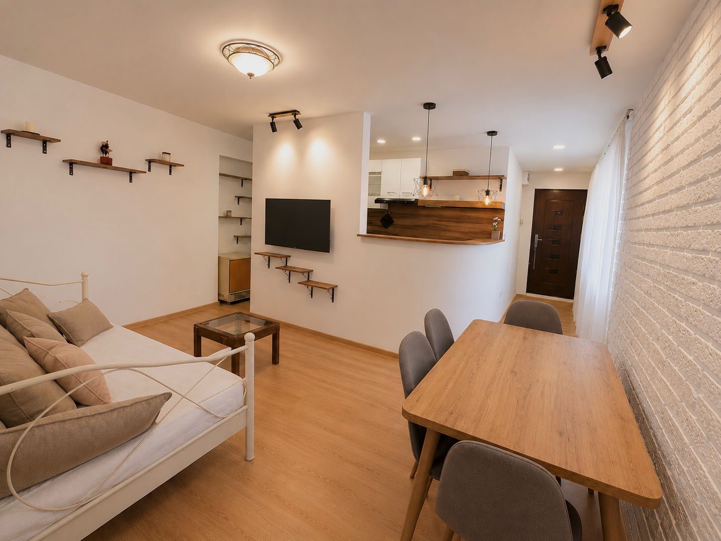 Solunska 36 m² – renoviran, nisko prizemlje, bez ulaganja
