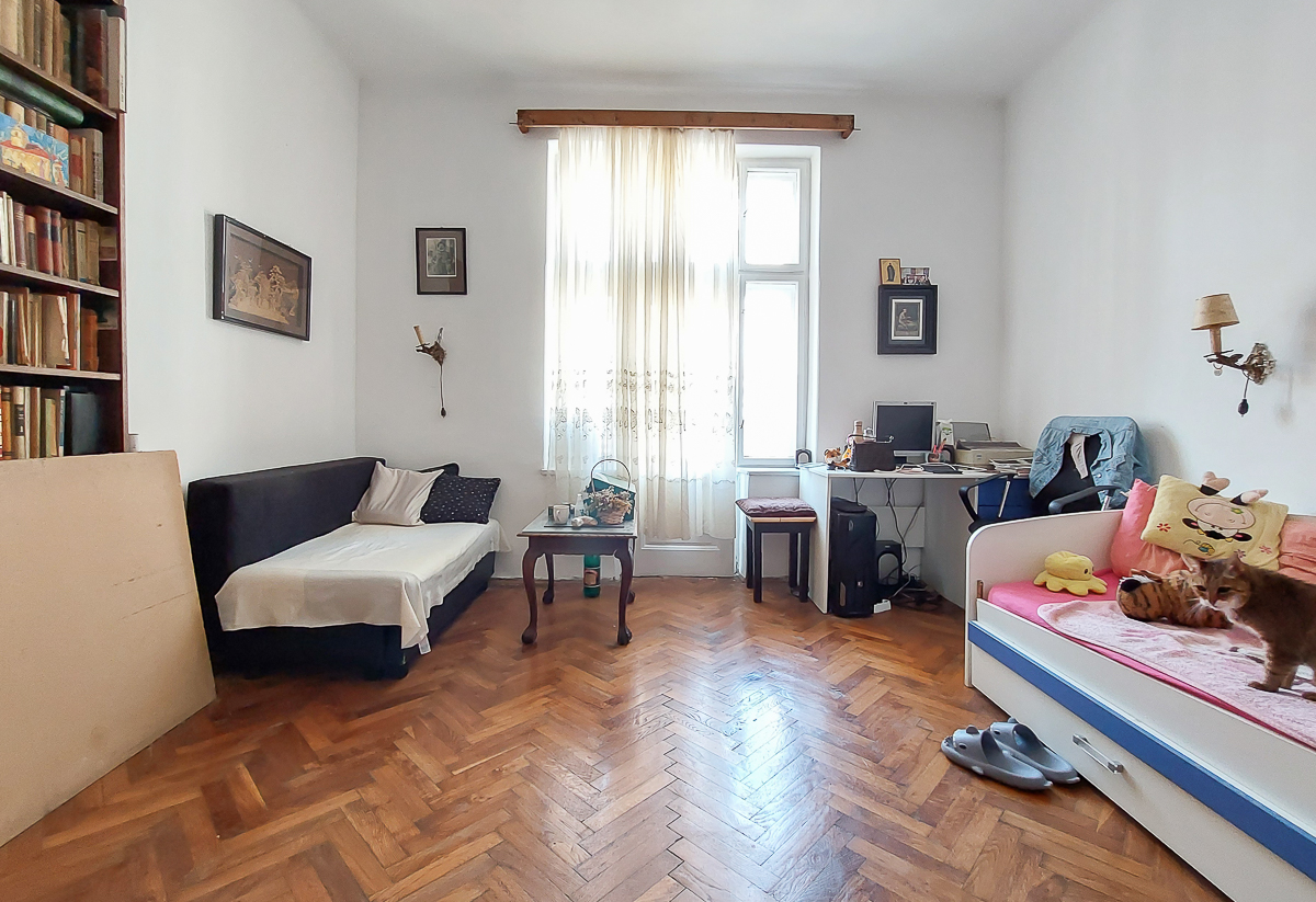 Prodajemo četvoroiposoban stan, Atelje 212, 104m²