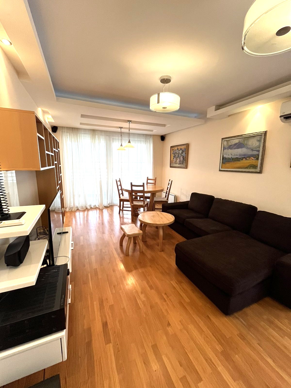 Prodajemo trosoban stan, Belvil, 106m²